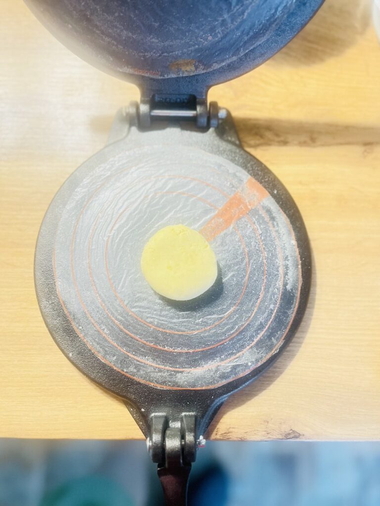 masa ball ready to be pressed